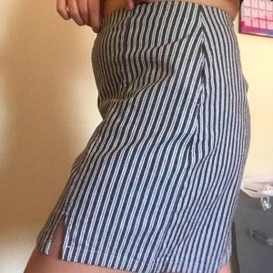 Striped medium length skirt